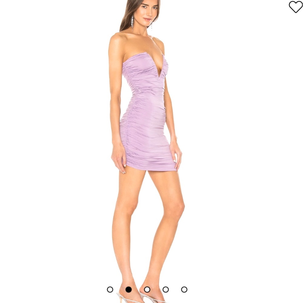 Love the fit and feel of this dress, so cute and flattering